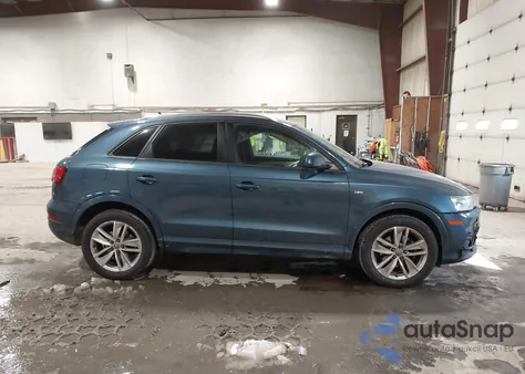 2018 Audi Q3 2.0T Premium/2.0T Sport Premium z USA, uszkodzony, nr VIN WA1ECCFS2JR024525